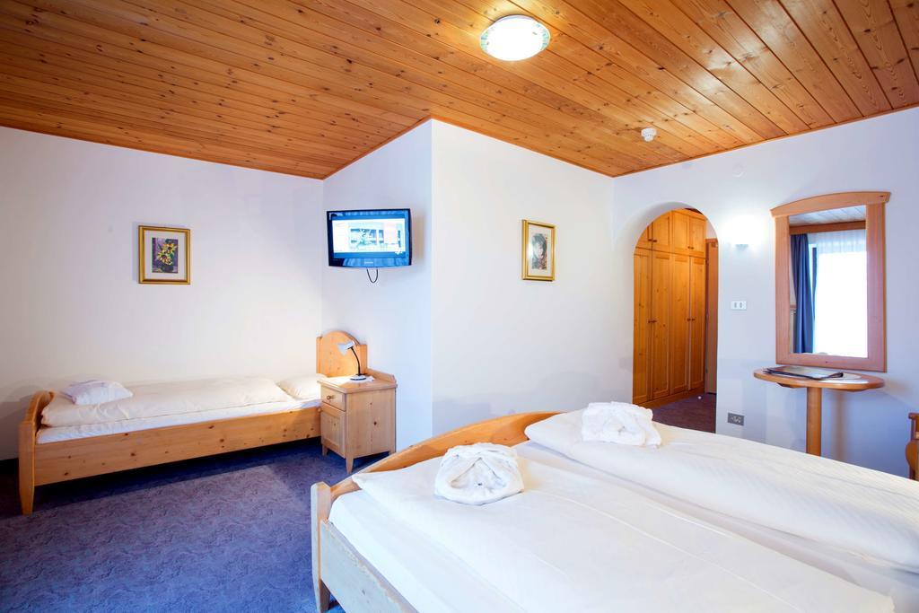 Good Life Hotel Zirm Obereggen Camera foto